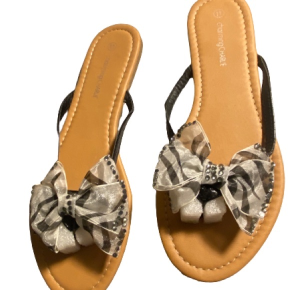 BNWT Charming Charlie flats - Picture 3 of 4